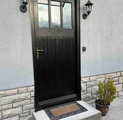 - Clonlyne House アパート